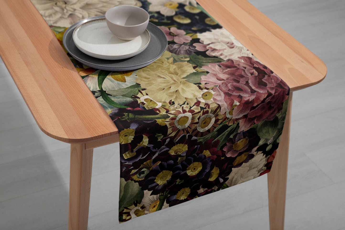 European Summer | Table Runner