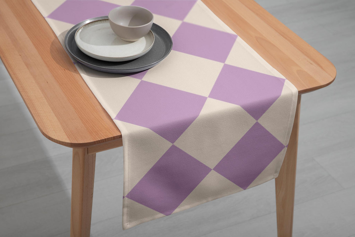 Lilac Diamonds | Table Runner